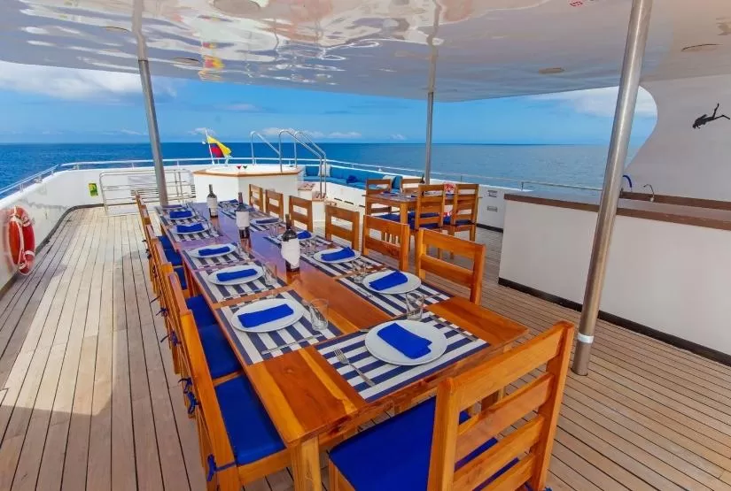 Calipso Yacht Al fresco dining