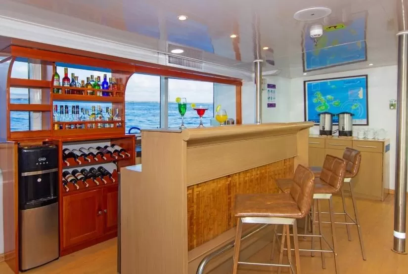 Calipso Yacht Bar