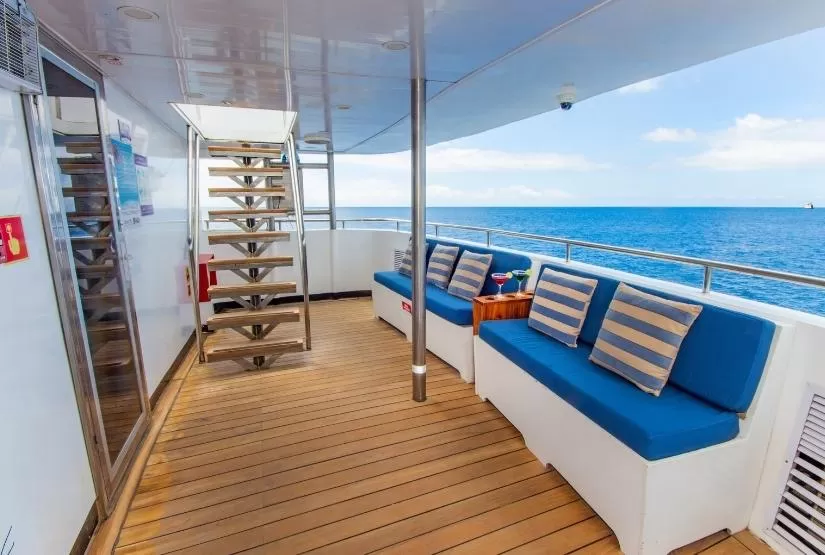 Calipso Yacht Porch