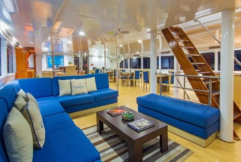 Calipso Yacht Social area