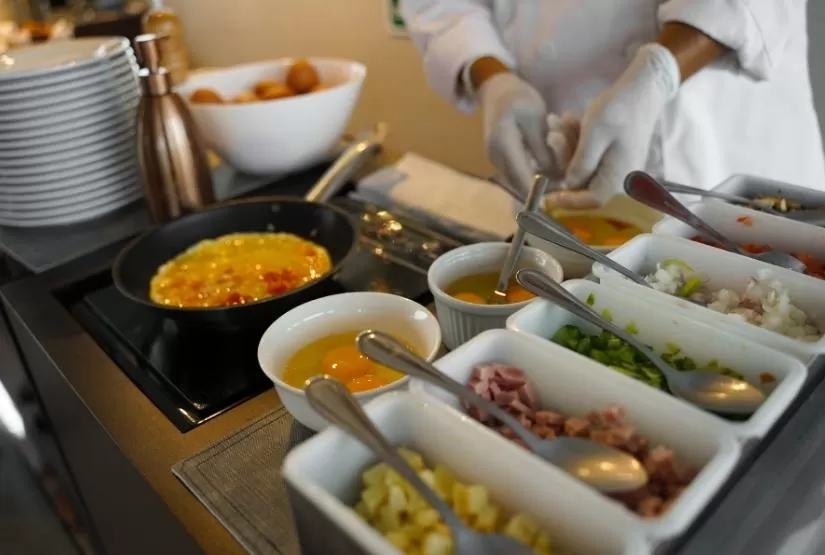 Grand Majestic Yacht Breakfast