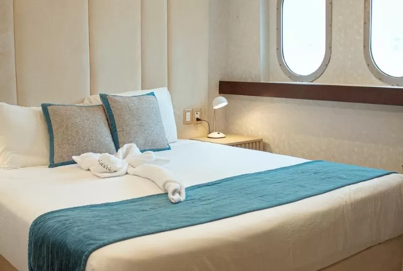 Grand Majestic Yacht Doble bed