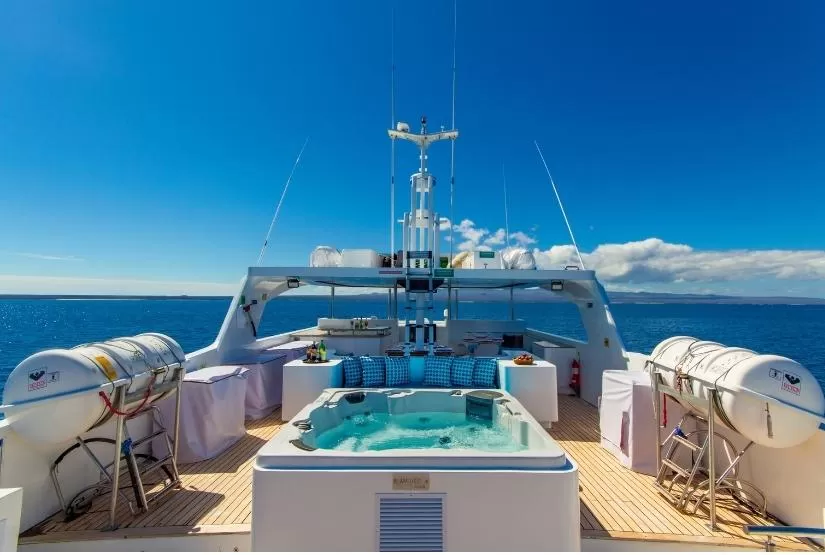 Grand Majestic Yacht Jacuzzi