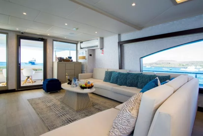 Grand Majestic Yacht Lounge area