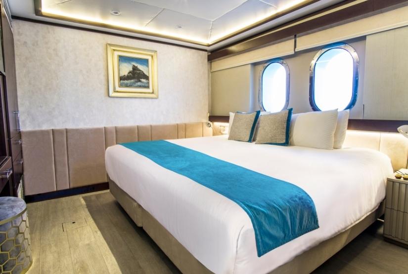 Grand Majestic Yacht Matrimonial cabin Main deck